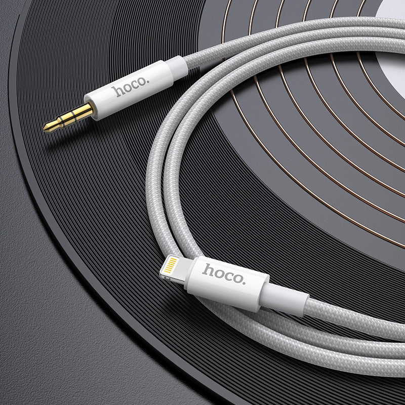 HOCO UPA19 is suitable for Apple IP digital audio conversion cable Lightning to 3.5mm adapter cable