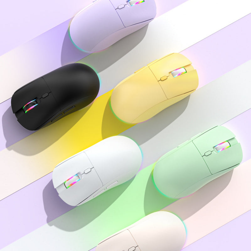 R518 無線藍牙三模遊戲滑鼠,支援 2.4g 無線、有線連接,具備無線充電功能,輕量設計,適用於電競與辦公場景