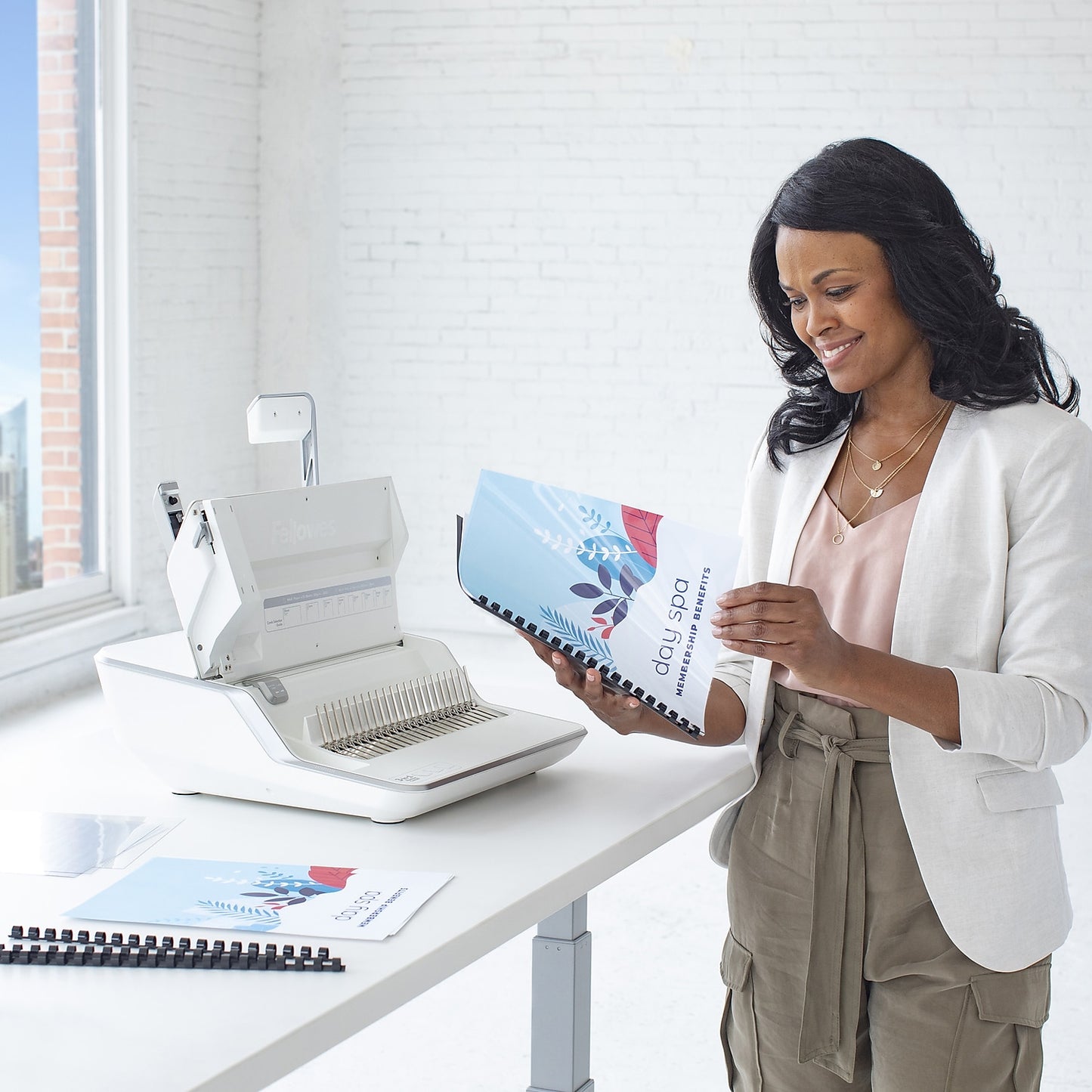 FW5603101 Fellowes Lyra 天琴星 2合1膠圈釘裝機+釘書機