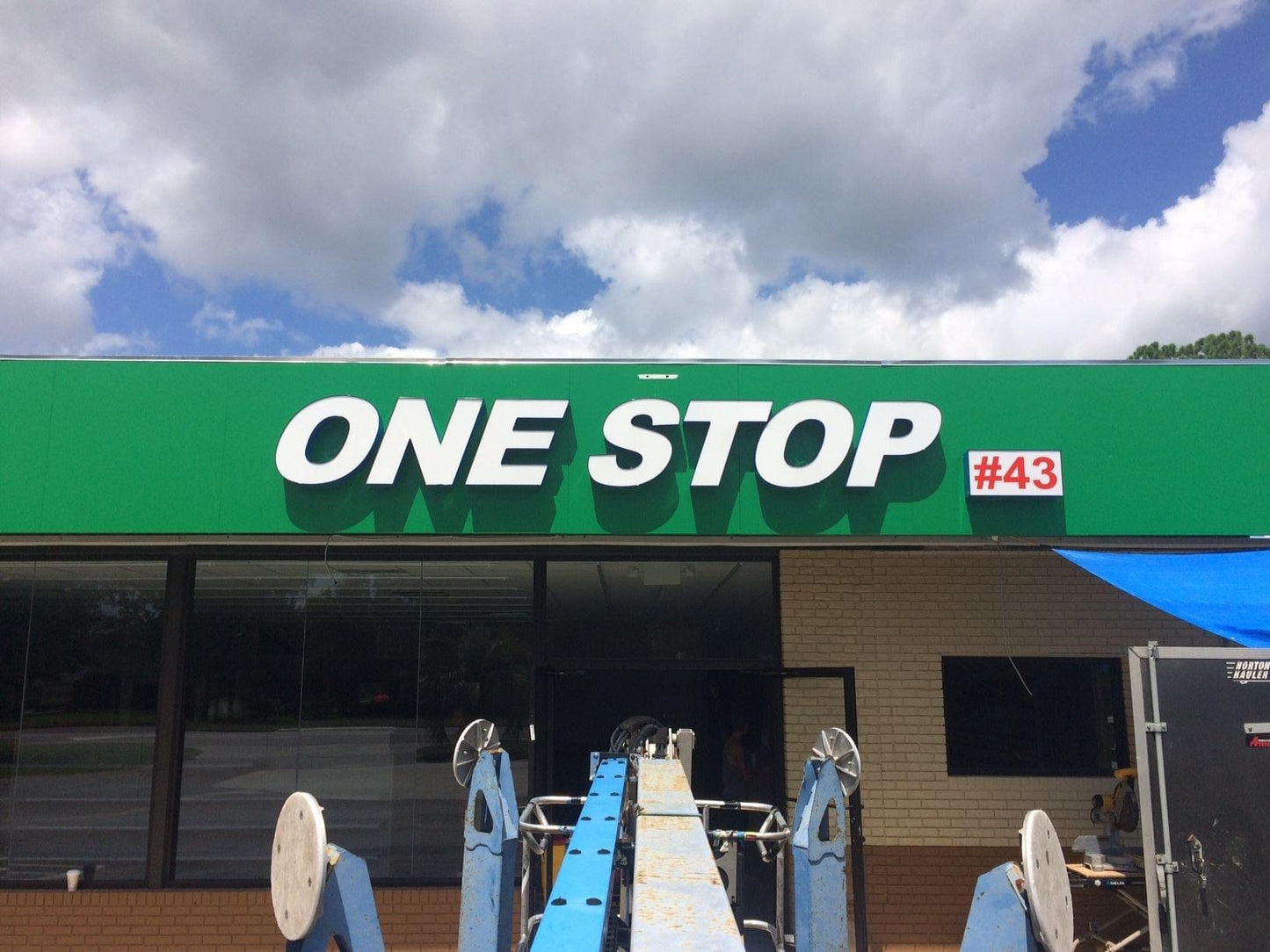 定制防水 3D 亞克力面 LED 字母商店廣告標牌