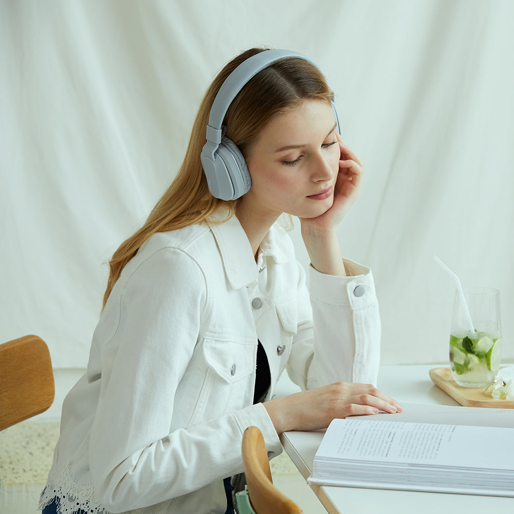 P2 wireless head-mounted Bluetooth headset student online class portable gaming headset