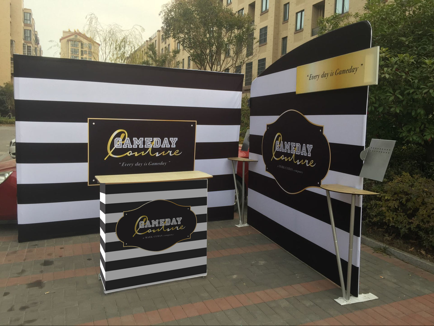 10ft 便攜式 貿易展覽展示彈出式展台展台 帶電視支架 全部包含