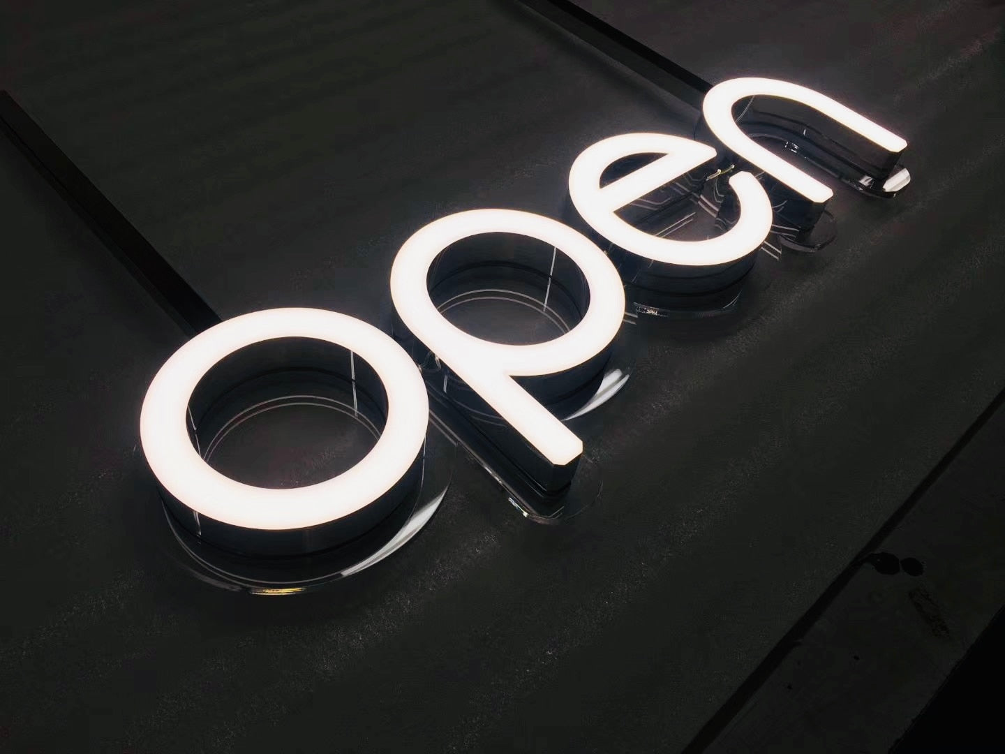 Customized LED Sign LED Luminous Board Sign Sign Outdoor LED Electronic Sign Board