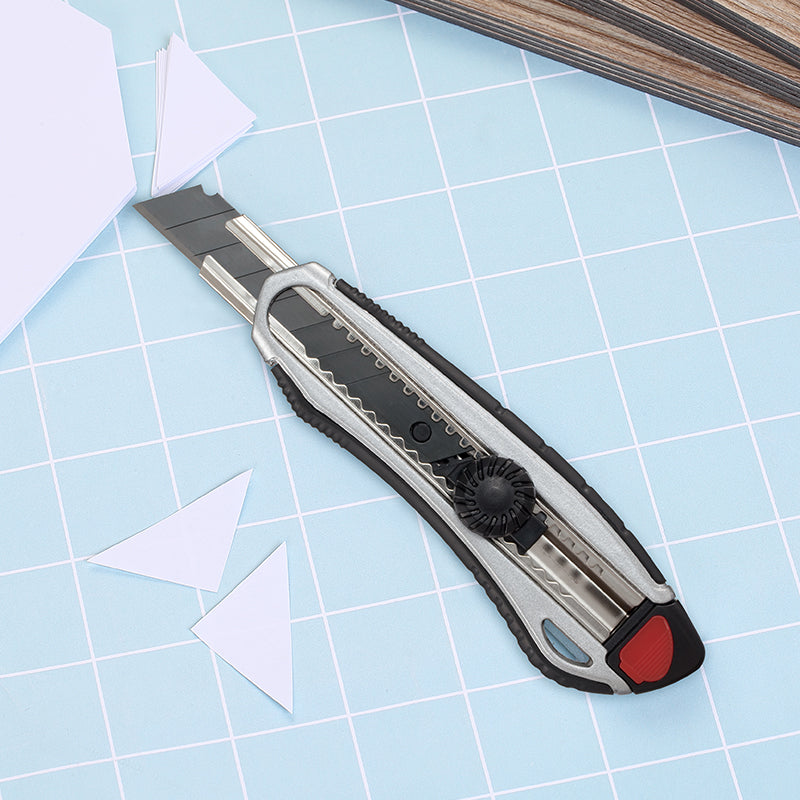 Comix metal trowel 18MM B2839