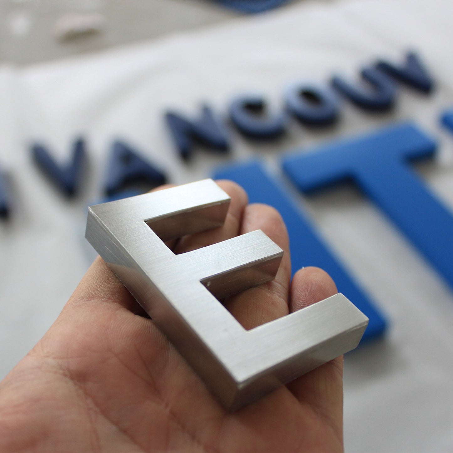 Customized waterproof 3D metal letter store advertising sign