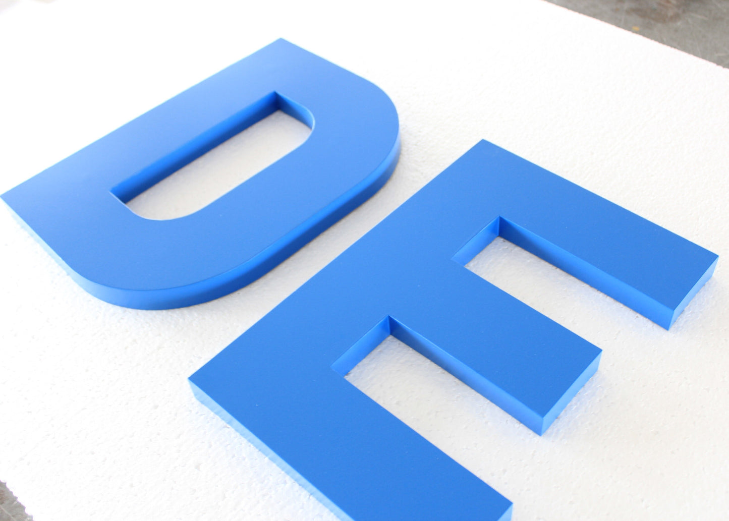 Customized waterproof 3D metal letter store advertising sign