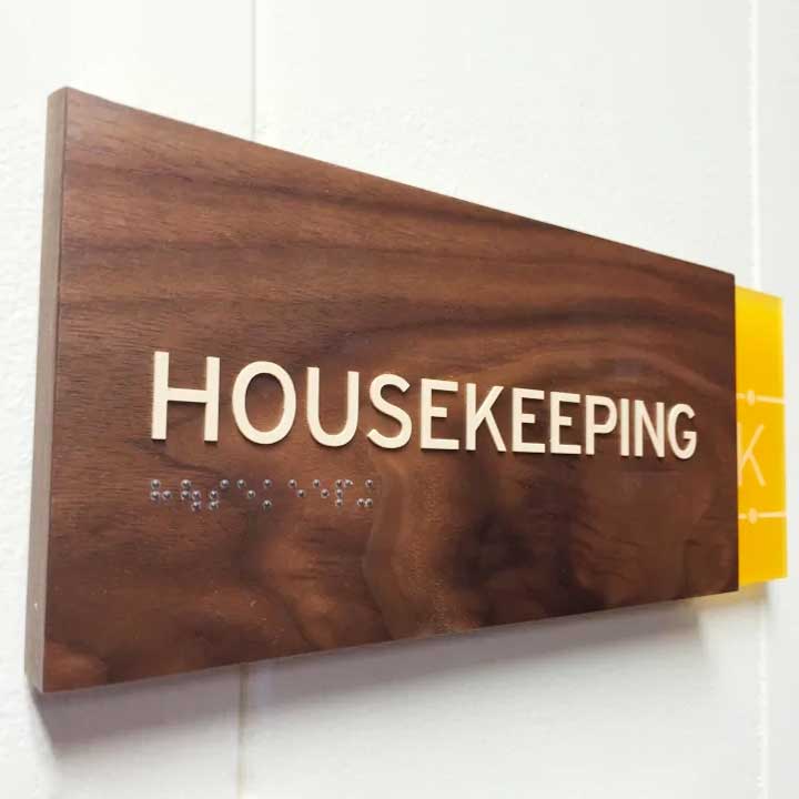 Professional Customized Unisex Restroom Signs