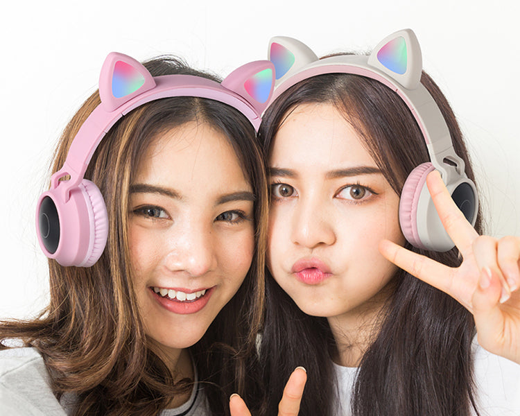 Cute Cat Ear Headphones BT028C Wireless Head-mounted Cartoon Bluetooth Gaming Headset