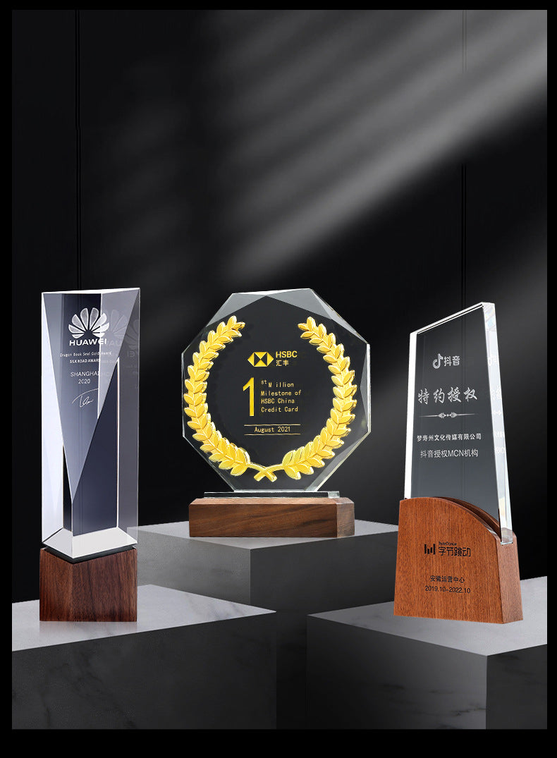 High-quality creative classic high-quality customized solid wood crystal trophy award ceremony trophy